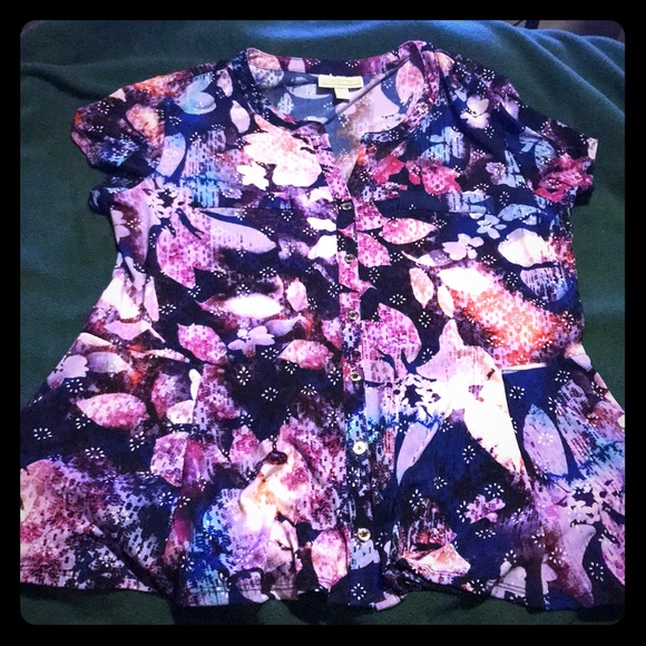 Dana Buchman Tops - Button up Peplum Blouse